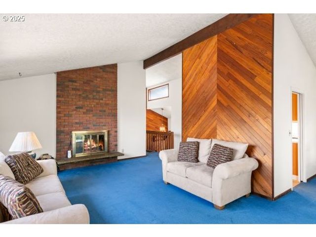 808 Ne 238TH Pl, Wood Village, OR 97060