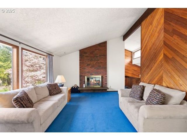 808 Ne 238TH Pl, Wood Village, OR 97060