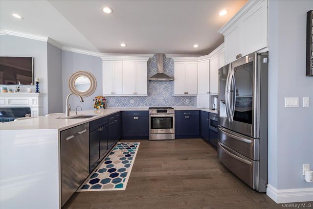 54 Ocean Watch Court, Freeport, NY 11520