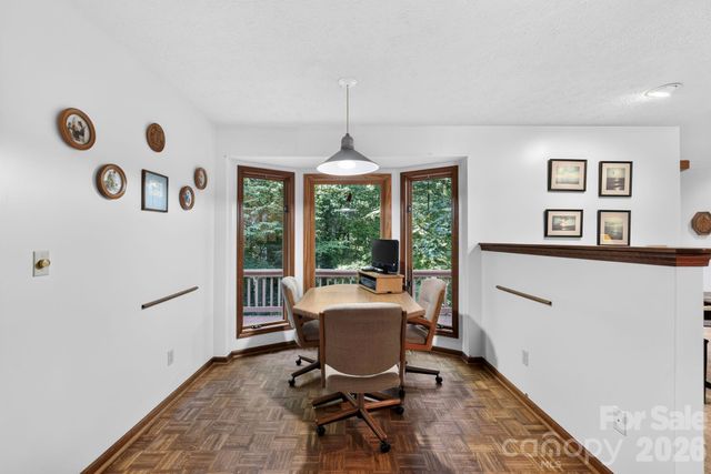 18 E Rosewood Trail, Hendersonville, NC 28739
