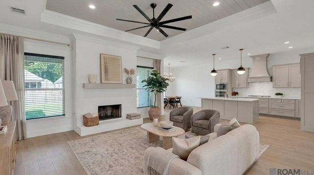 2085 White Dove Drive, Madisonville, LA 70447