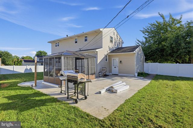2701 TANEY LN, Wilmington, DE 19810