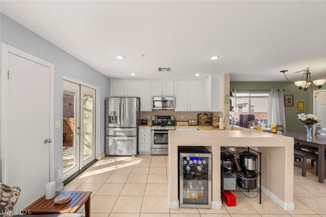 3217 Inlet Bay Avenue, North Las Vegas, NV 89031