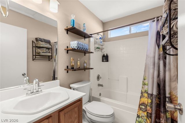 3217 Inlet Bay Avenue, North Las Vegas, NV 89031