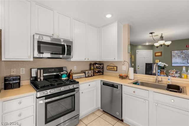 3217 Inlet Bay Avenue, North Las Vegas, NV 89031