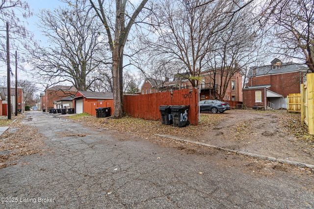 1042 S 6th St, Louisville, KY 40203