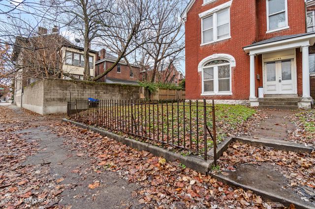 1042 S 6th St, Louisville, KY 40203