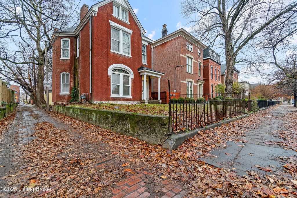 1042 S 6th St, Louisville, KY 40203