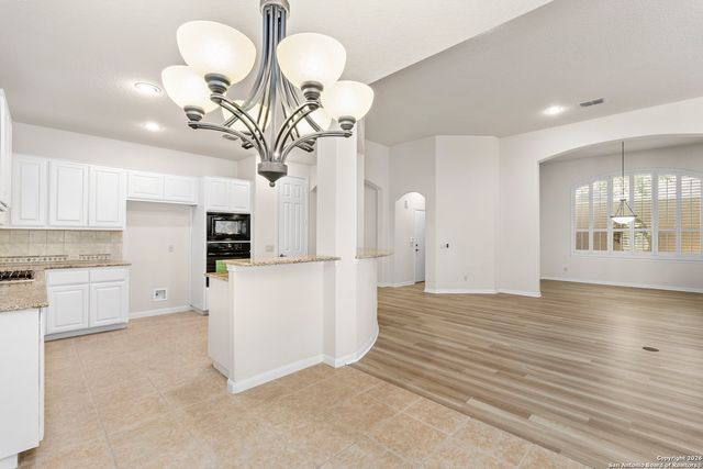 51 Grassmarket, San Antonio, TX 78259