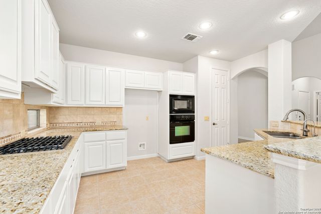 51 Grassmarket, San Antonio, TX 78259