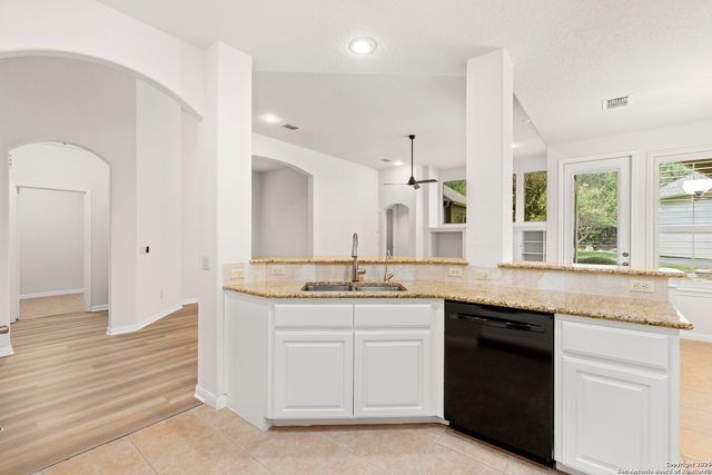 51 Grassmarket, San Antonio, TX 78259