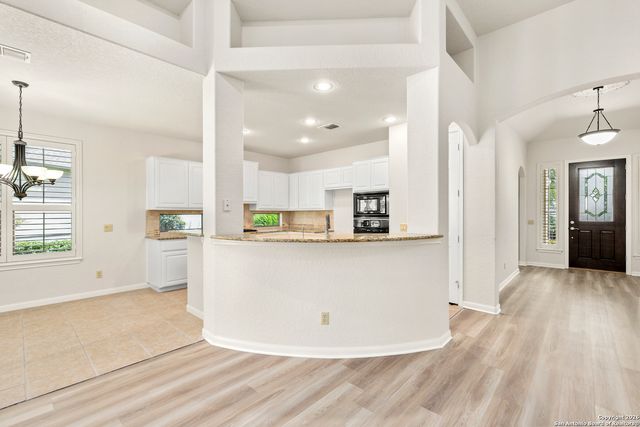 51 Grassmarket, San Antonio, TX 78259