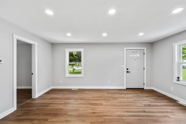 4335 NE 32nd Street, Des Moines, IA 50021
