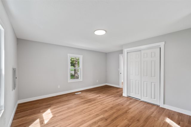 4335 NE 32nd Street, Des Moines, IA 50021