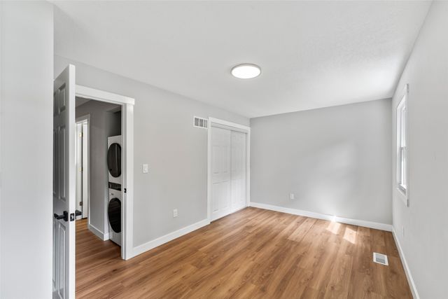 4335 NE 32nd Street, Des Moines, IA 50021
