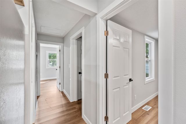 4335 NE 32nd Street, Des Moines, IA 50021