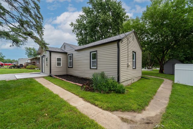 4335 NE 32nd Street, Des Moines, IA 50021