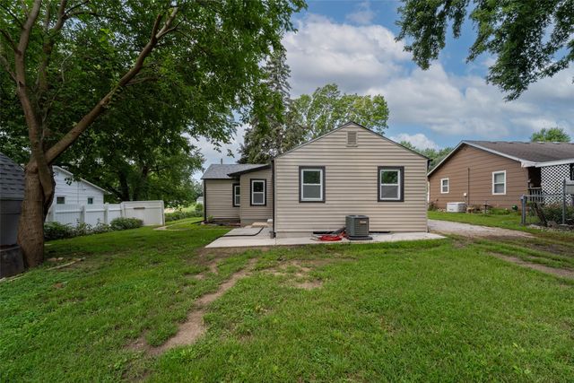 4335 NE 32nd Street, Des Moines, IA 50021