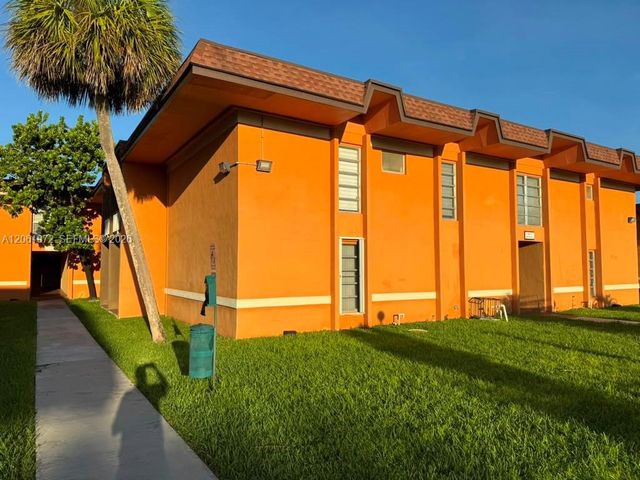 9473 SW 76th Street P1, Miami, FL 33173
