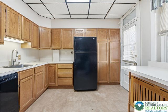 1050 Delaware Avenue, Fountain Hill Boro, PA 18015