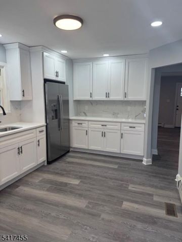 143 S 4Th Ave, Manville Boro, NJ 08835