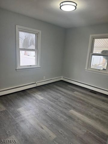 143 S 4Th Ave, Manville Boro, NJ 08835