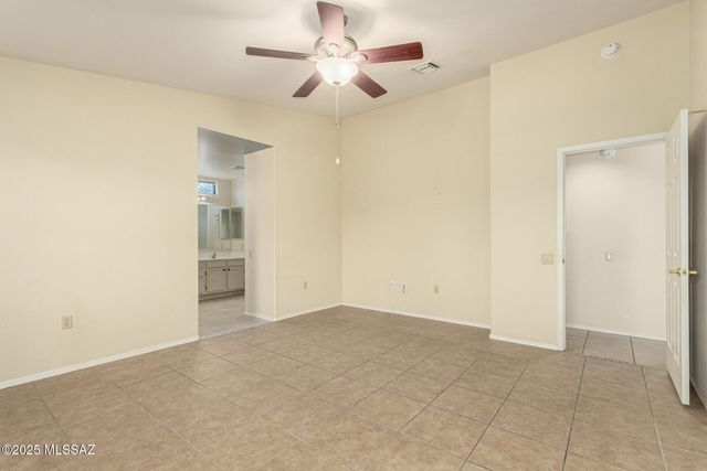 4792 S Meadow Ridge Drive, Green Valley, AZ 85622