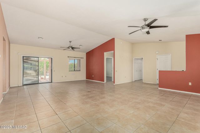 4792 S Meadow Ridge Drive, Green Valley, AZ 85622