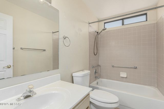 4792 S Meadow Ridge Drive, Green Valley, AZ 85622