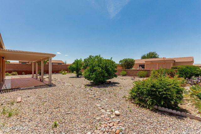 4792 S Meadow Ridge Drive, Green Valley, AZ 85622