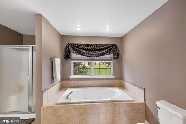 236 BUCKHEAD LN, Douglassville, PA 19518