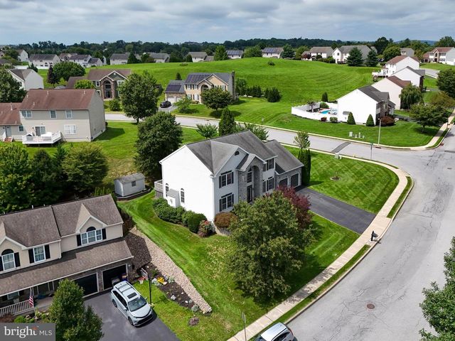 236 BUCKHEAD LN, Douglassville, PA 19518