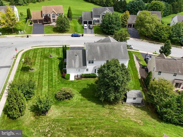 236 BUCKHEAD LN, Douglassville, PA 19518