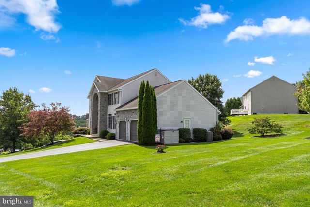 236 BUCKHEAD LN, Douglassville, PA 19518