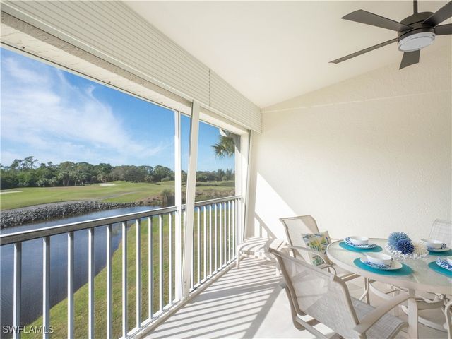 13000 Castle Harbour DR J3, Naples, FL 34110