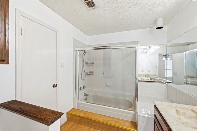 2014 Willoughby Lane 4624, Arlington, TX 76011