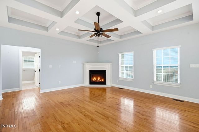 442 Grovemont Place, Piney Flats, TN 37686