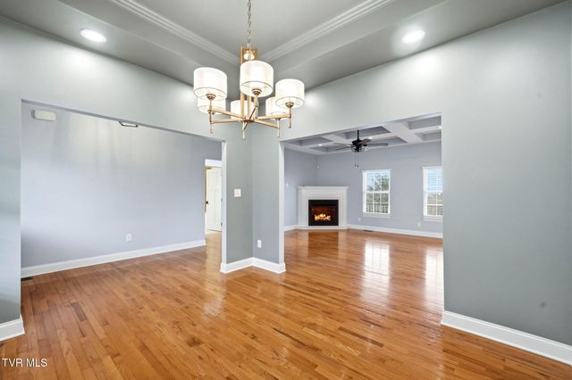 442 Grovemont Place, Piney Flats, TN 37686