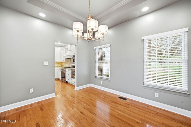 442 Grovemont Place, Piney Flats, TN 37686