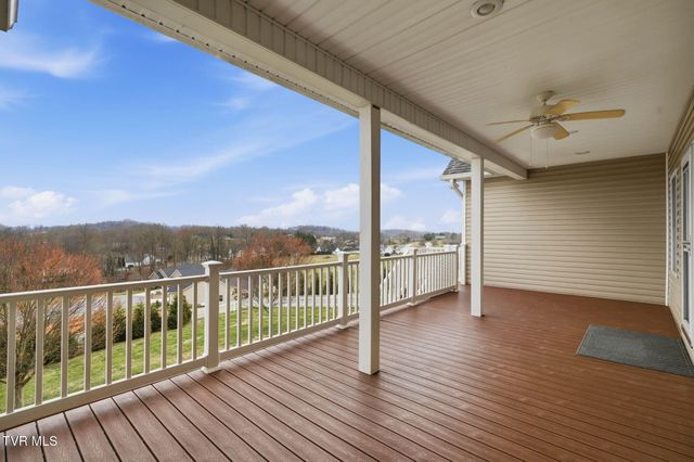 442 Grovemont Place, Piney Flats, TN 37686