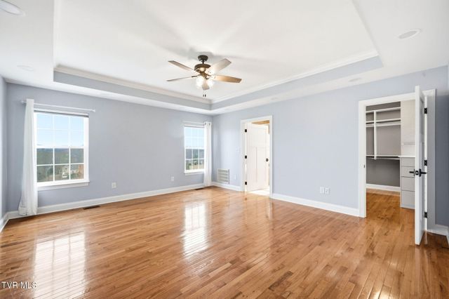 442 Grovemont Place, Piney Flats, TN 37686