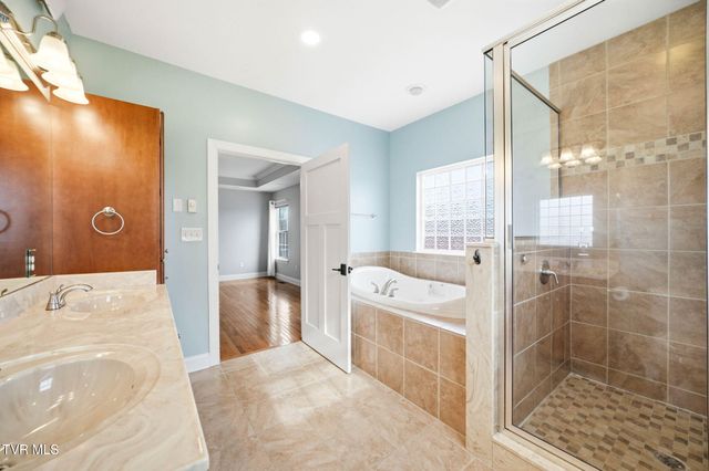 442 Grovemont Place, Piney Flats, TN 37686