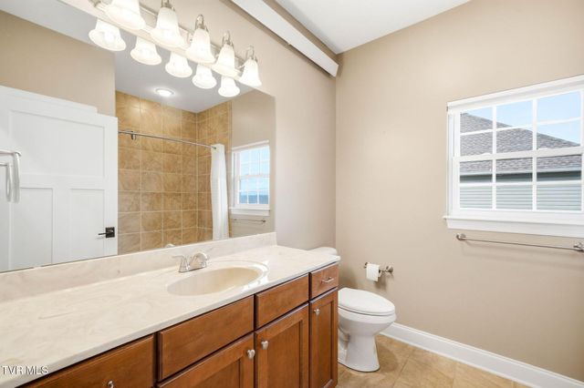 442 Grovemont Place, Piney Flats, TN 37686