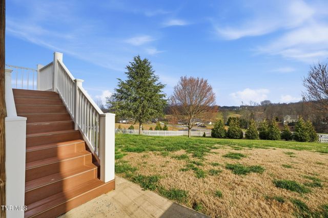 442 Grovemont Place, Piney Flats, TN 37686