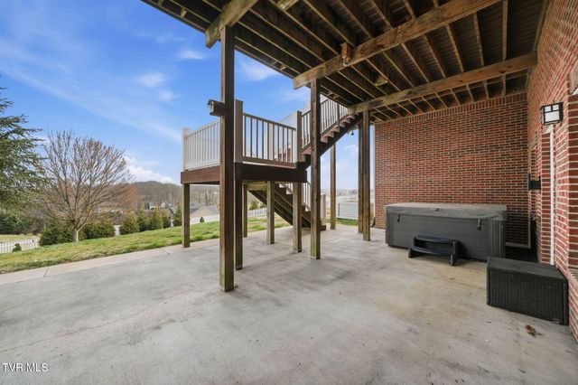 442 Grovemont Place, Piney Flats, TN 37686