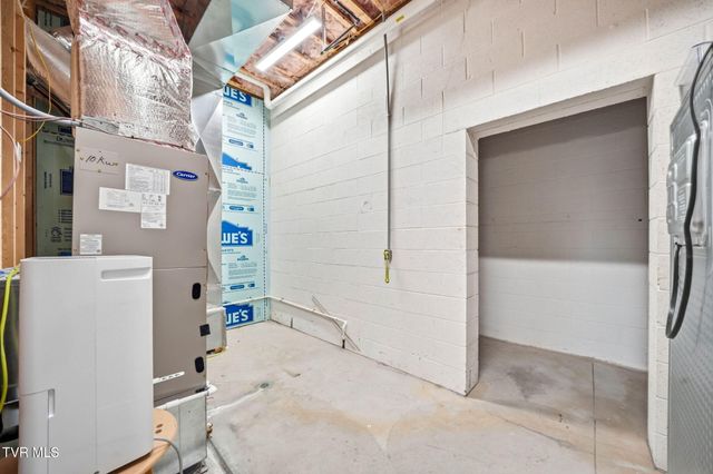 442 Grovemont Place, Piney Flats, TN 37686