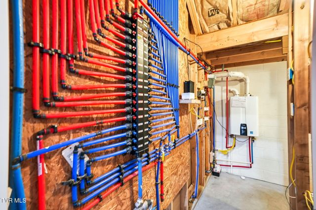 442 Grovemont Place, Piney Flats, TN 37686