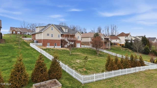 442 Grovemont Place, Piney Flats, TN 37686