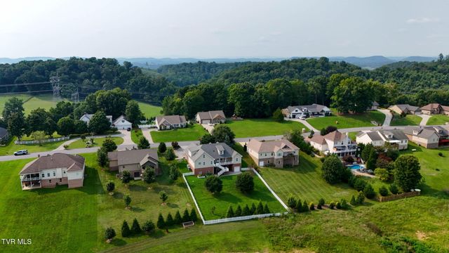442 Grovemont Place, Piney Flats, TN 37686