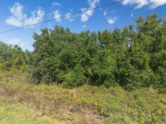 7205 Belle Fontaine Drive, Ocean Springs, MS 39564